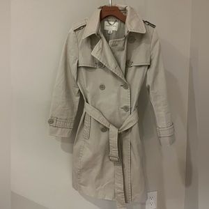 Banana Republic - Women’s Grey Trenchcoat (small)